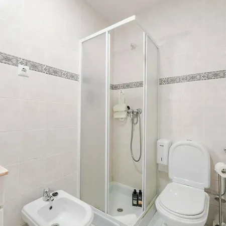 Buganvilias House At Fountain Retreat I Pool, Jacuzzi & Sports Escape * 비아나도카스텔로